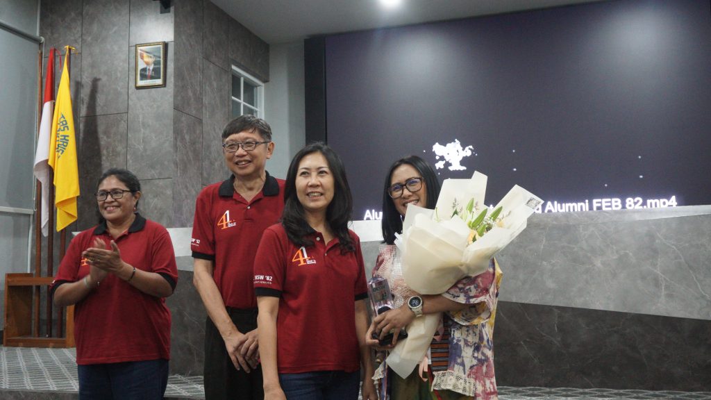 Alumni Visit FEB 82 UKSW