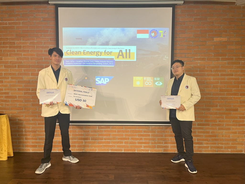 Mahasiswa UKSW Raih Prestasi di Kompetisi ASEAN Data Science Explorers