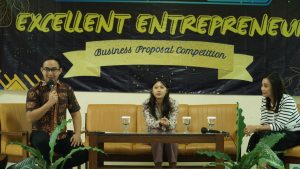 Seminar Inovasi Bisnis Excellent Entrepreneur FKIP UKSW