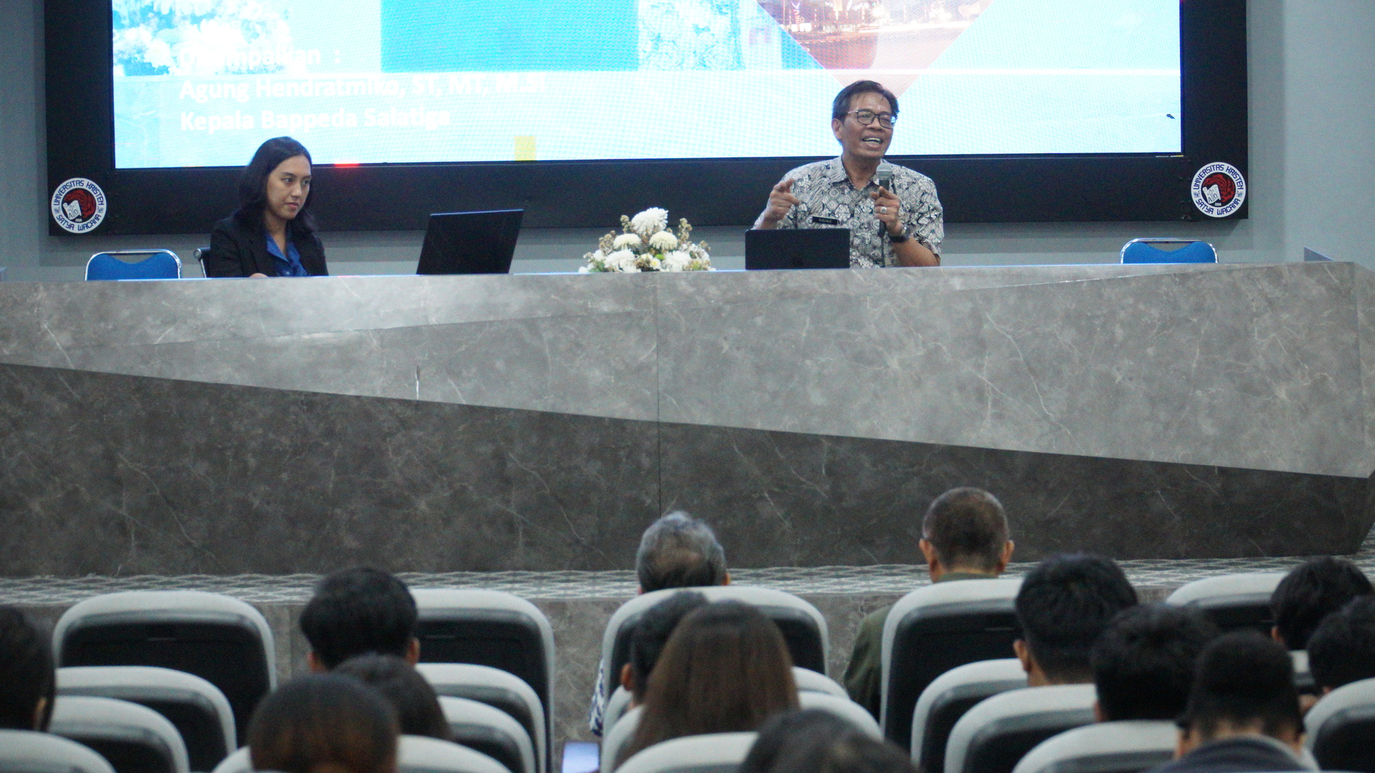 Kuliah Tamu Praktisi Tentang Smart Ciity FEB UKSW