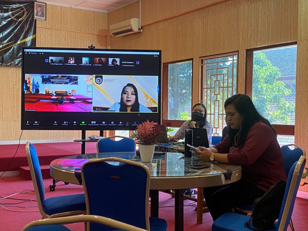 Program studi PGSD dan PG-PAUD FKIP UKSW gelar kuliah tamu kolaborasi bersama FKIPK IAKN Palangka Raya.