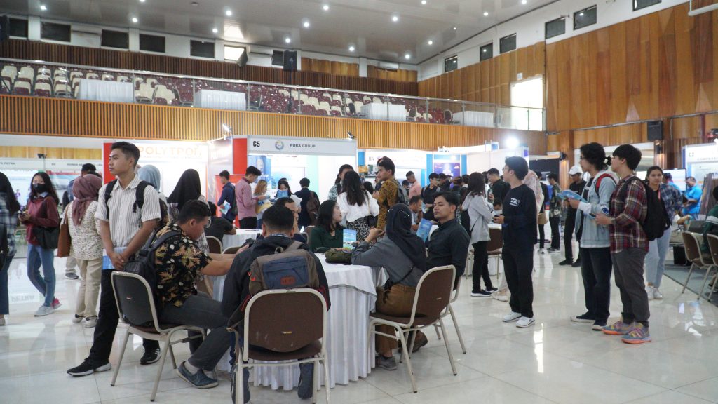 Job Fair ke-44 UKSW.