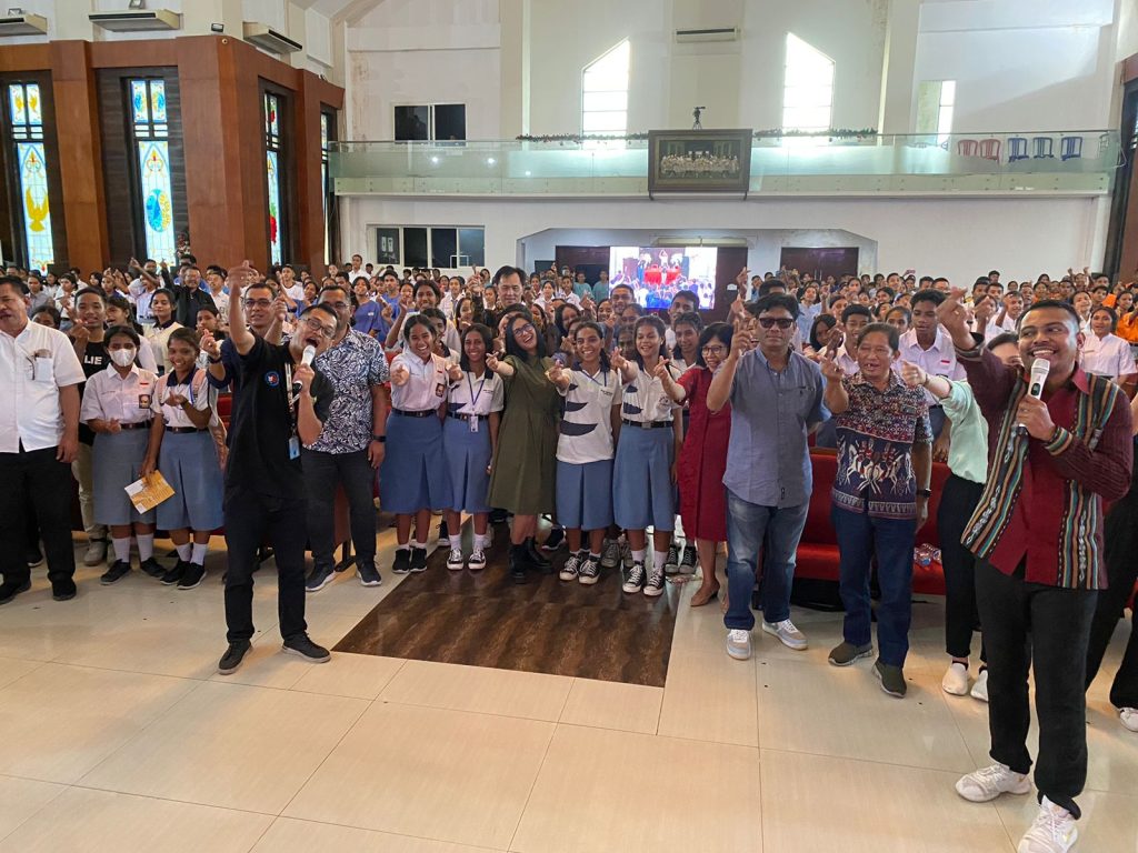 Rektor UKSW Bakudapa Ortu Mahasiswa, Alumni dan Siswa SMA/SMK di Ambon