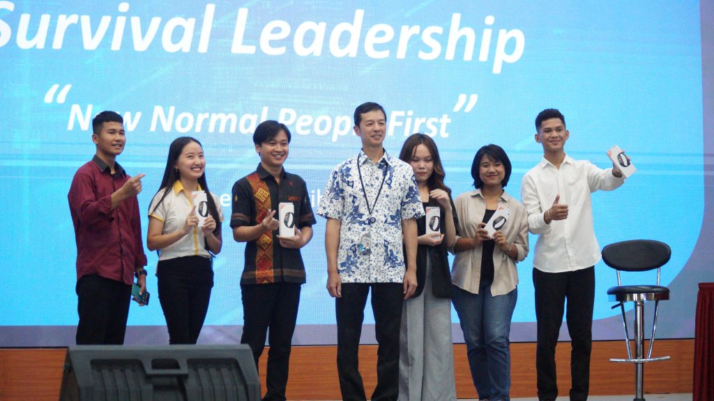 Ikuti BCA Berbagi Ilmu, 1.600 Mahasiswa UKSW Belajar Ilmu Survival Leadership Wakil Presiden Direktur BCA