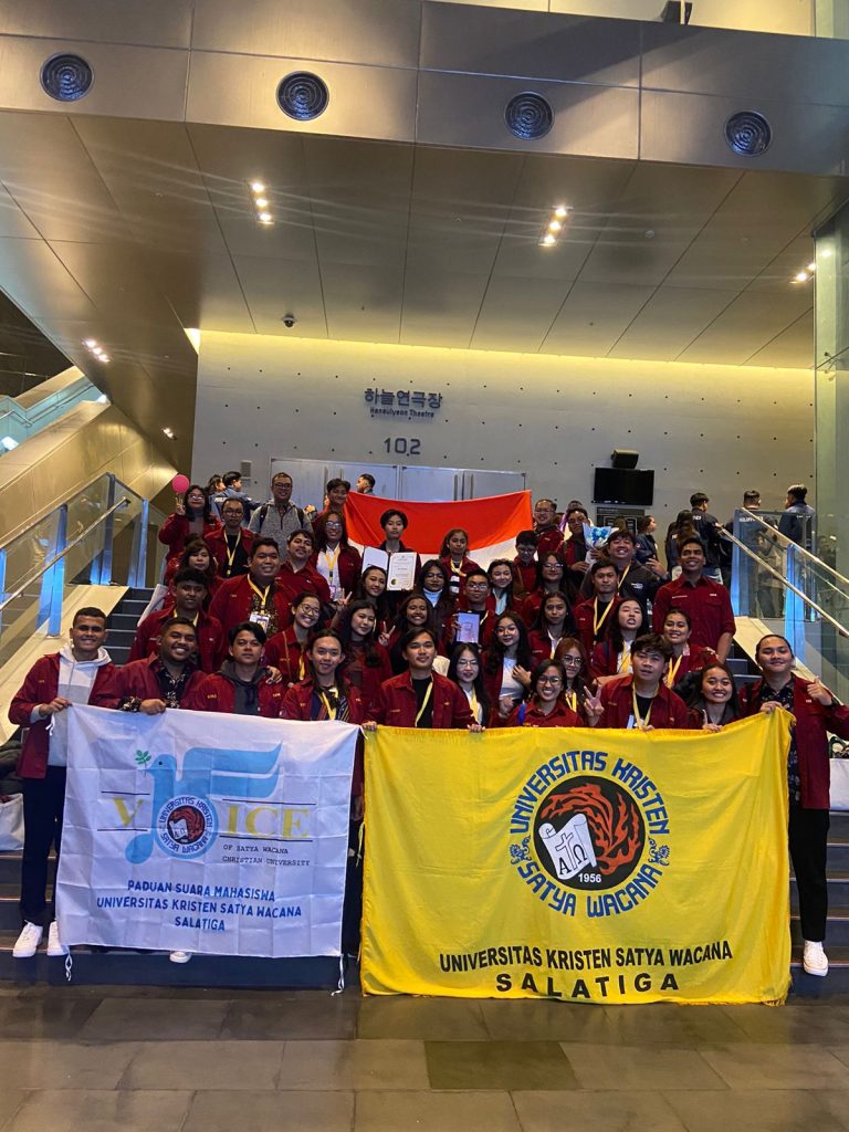 Voice of SWCU sabet juara di Busan, Korea Selatan