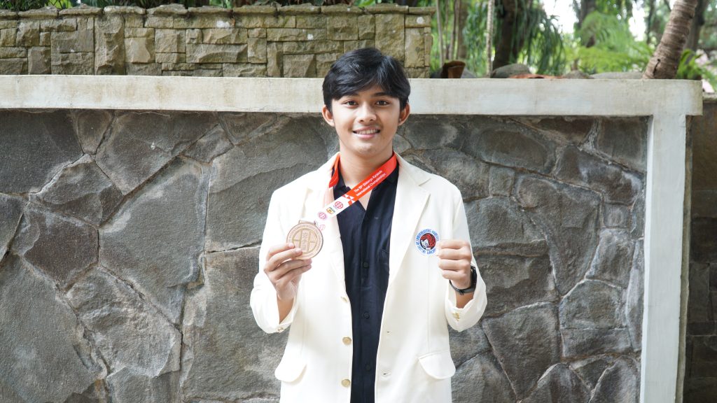 Werda Mahasiswa UKSW Toreh Prestasi Olahraga Karate di Kancah Internasional