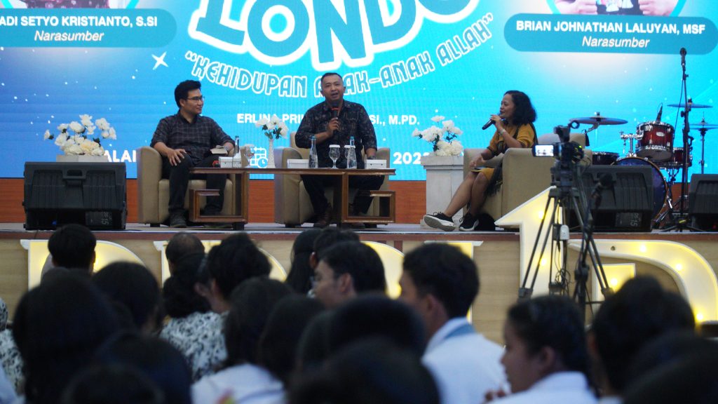 500 Siswa-Siswi SMA dan SMK Ikuti Talkshow Kristiani Prodi Pendidikan Matematika FKIP UKSW