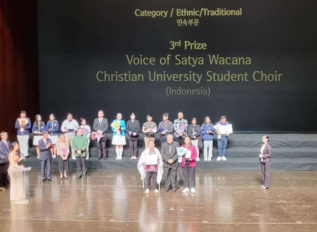 Voice of SWCU sabet juara di Busan, Korea Selatan
