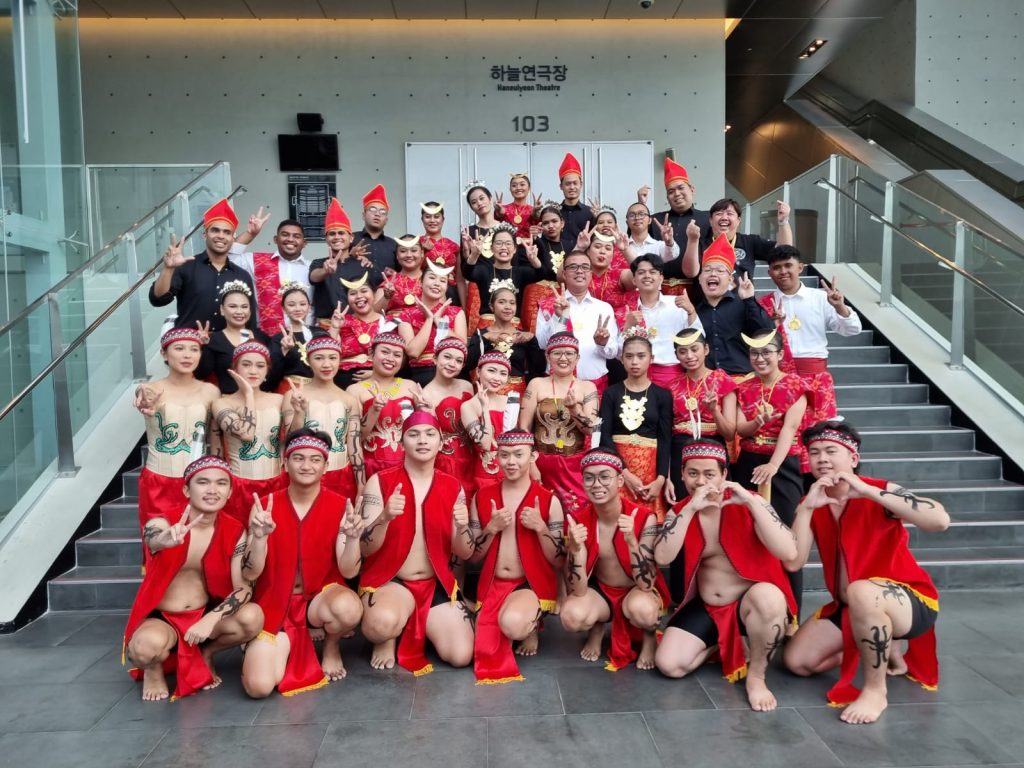 Voice of SWCU sabet juara di Busan, Korea Selatan