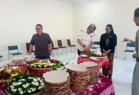 Dokumentasi Penyediaan Makanan Berbasis Kearifan Lokal