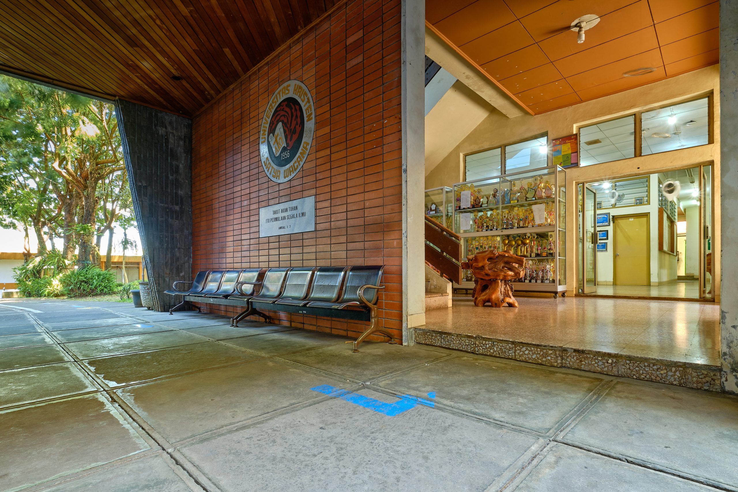 SMA Lab Kristen Satya Wacana