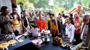 Teras Rektor UKSW Buka Gelar Inovasi Harmoni Nusantara 2025