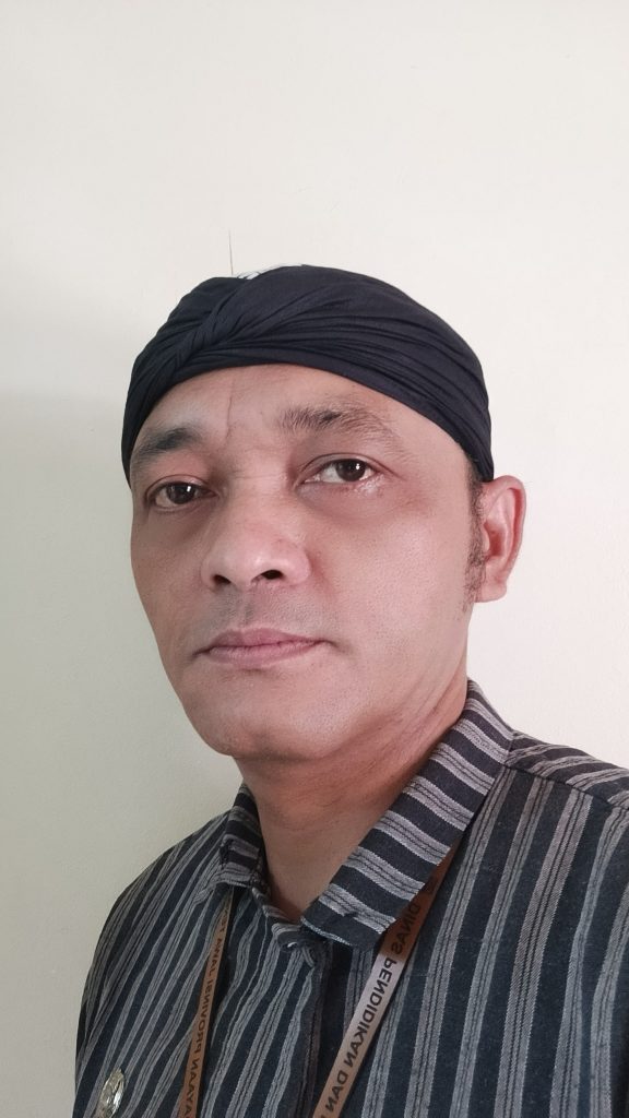 Chandra Tri Handoko, M. Pd.