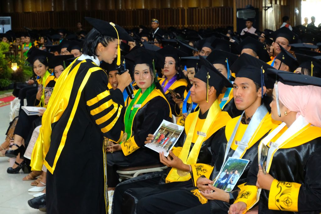 Wisuda UKSW Periode IV 2025