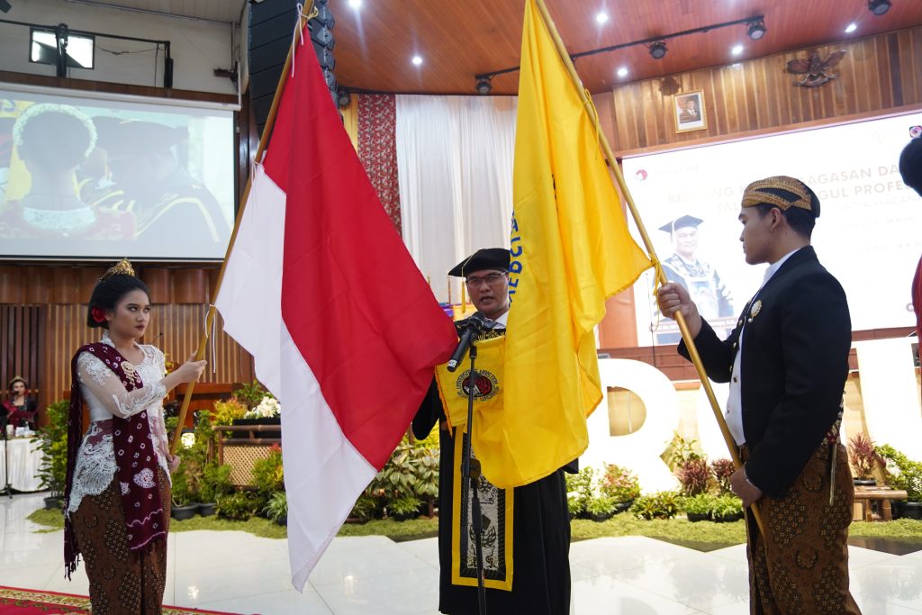 UKSW Lahirkan Dua Profesor Baru