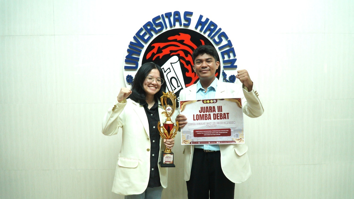 Mahasiswa UKSW Juara Debat Nasional