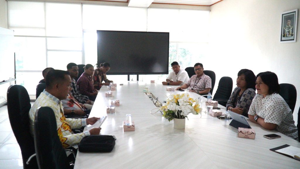 Kerja sama beasiswa UKSW–Pemerintah Kota Jayapura