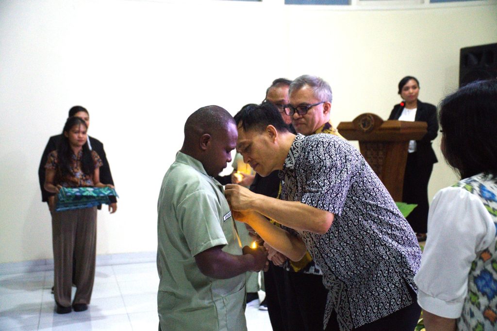 Capping & Pinning Profesi Ners UKSW