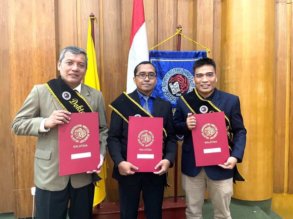 Tiga doktor baru Prodi Ilmu Komputer UKSW hasilkan riset teknologi pendidikan dan kecerdasan buatan