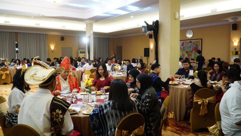 Diplomatic Course & Table Manner HI UKSW