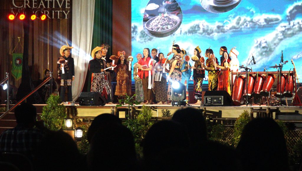 Dies Natalis ke-19 FIK UKSW rayakan keberagaman melalui pentas budaya