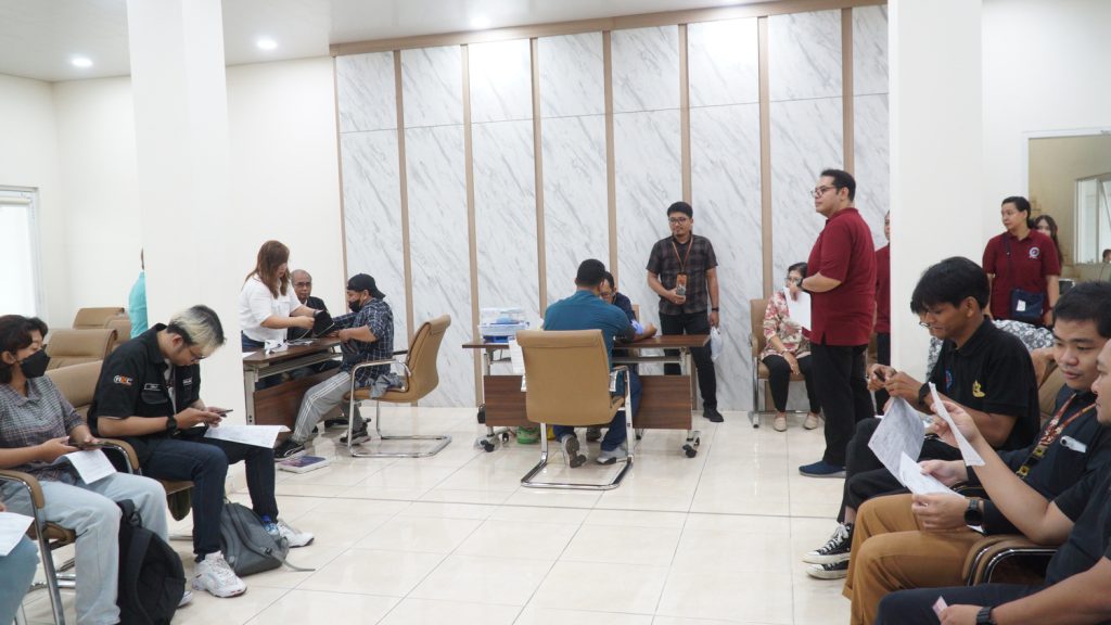 Donor darah HUT ke-70 YPTKSW