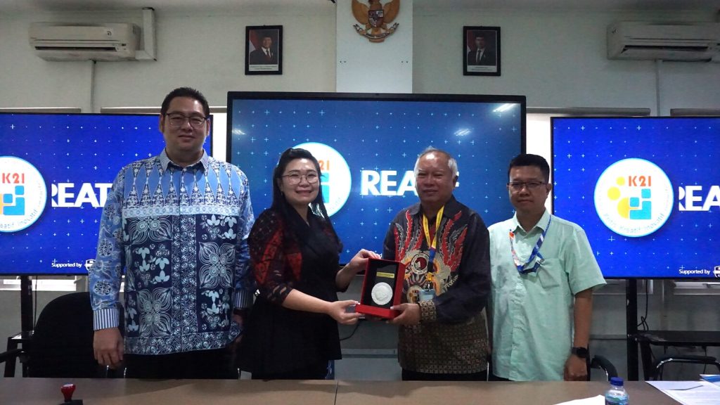 Kemitraan FTI UKSW dan Karunia Global School Jambi mendorong transformasi digital pendidikan