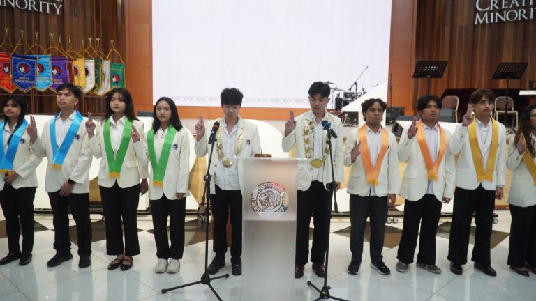 Pelantikan Fungsionaris Lembaga Kemahasiswaan UKSW