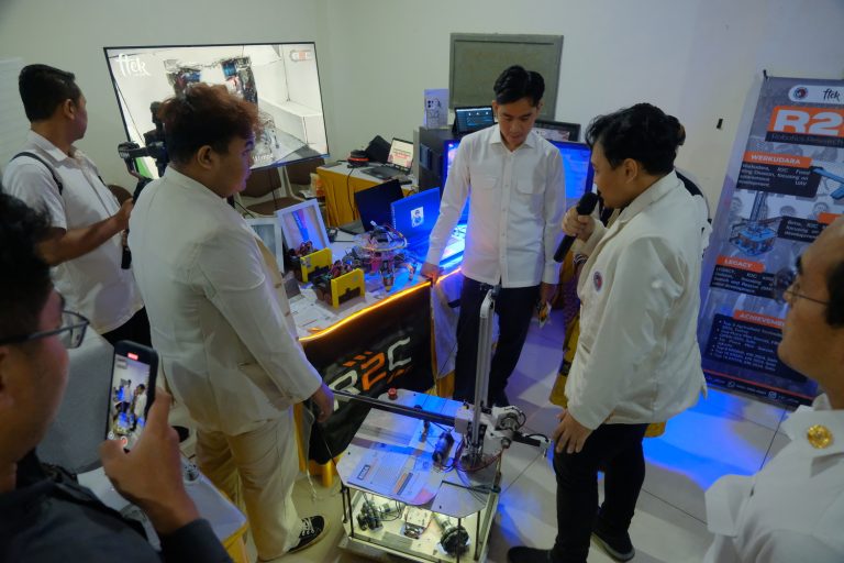 Amadeo Wisesa anggota tim peraih TOP 10 TEKNOFEST 2025 Category Agriculture Technology di Turki