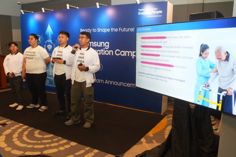 PhysioTrack Inovasi Mahasiswa FTEK UKSW Terapi Pasca Stroke