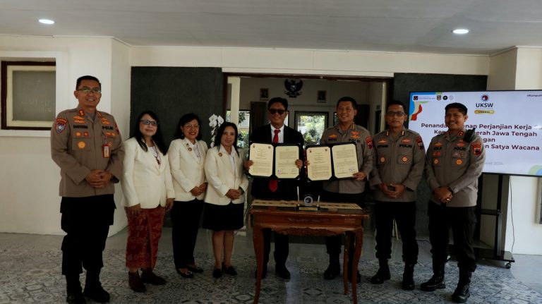 UKSW dan Polda Jawa Tengah teken kerja sama dan resmikan Pusat Studi Kepolisian