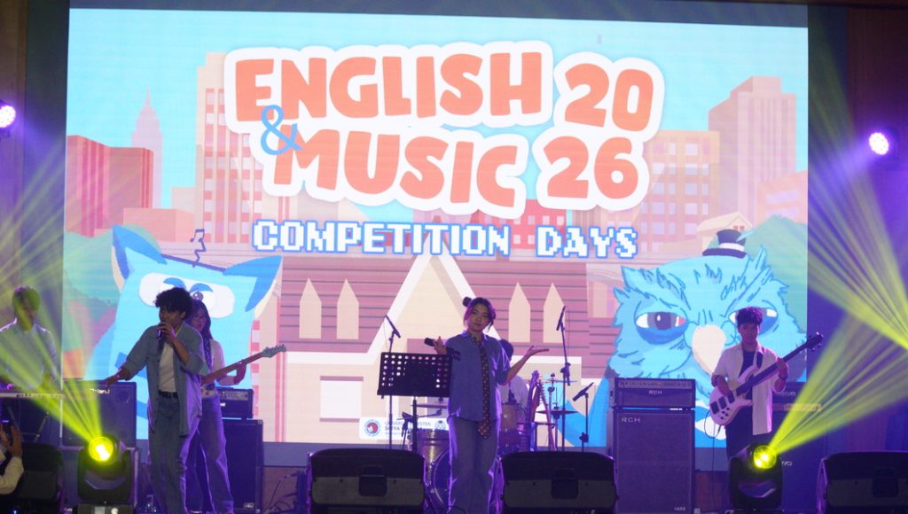 kompetisi bahasa Inggris dan seni UKSW