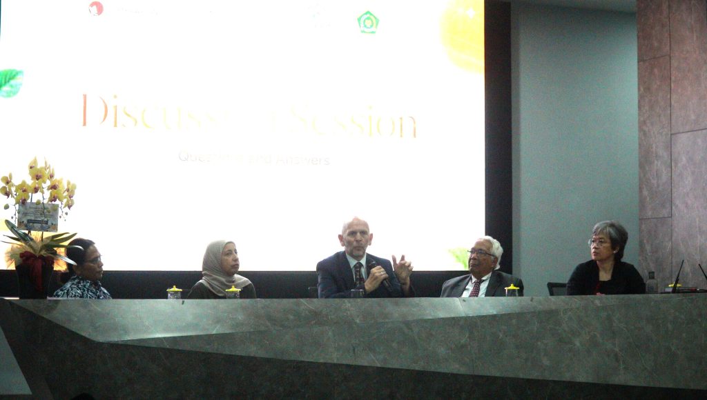 CSR-CMR UKSW dialog antar agama