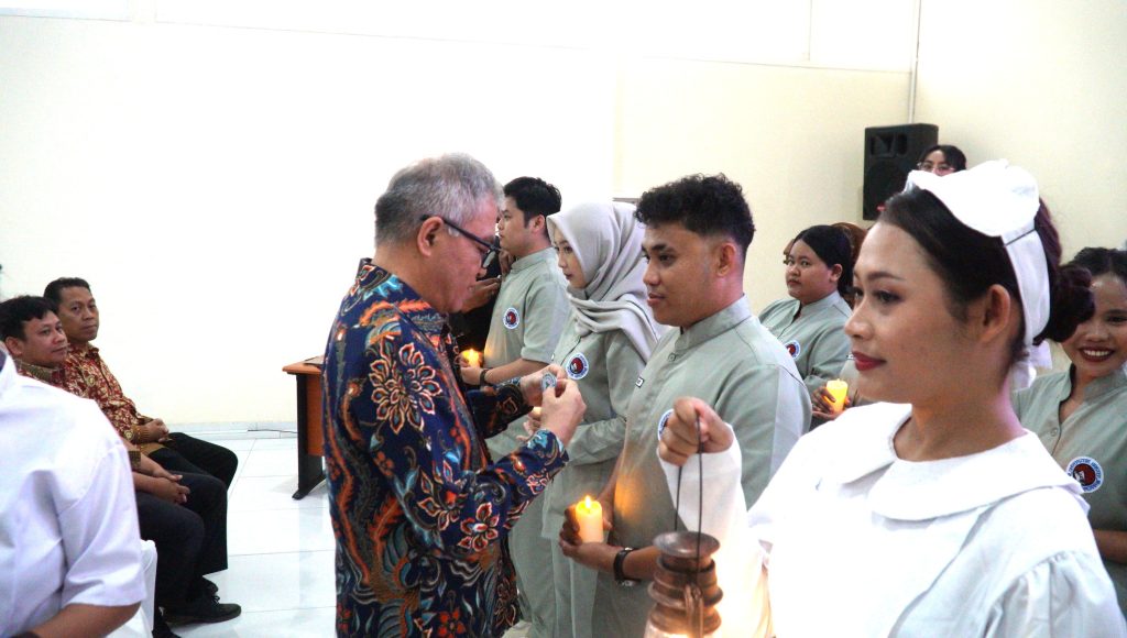 wisuda UKSW 2026 kisah inspiratif