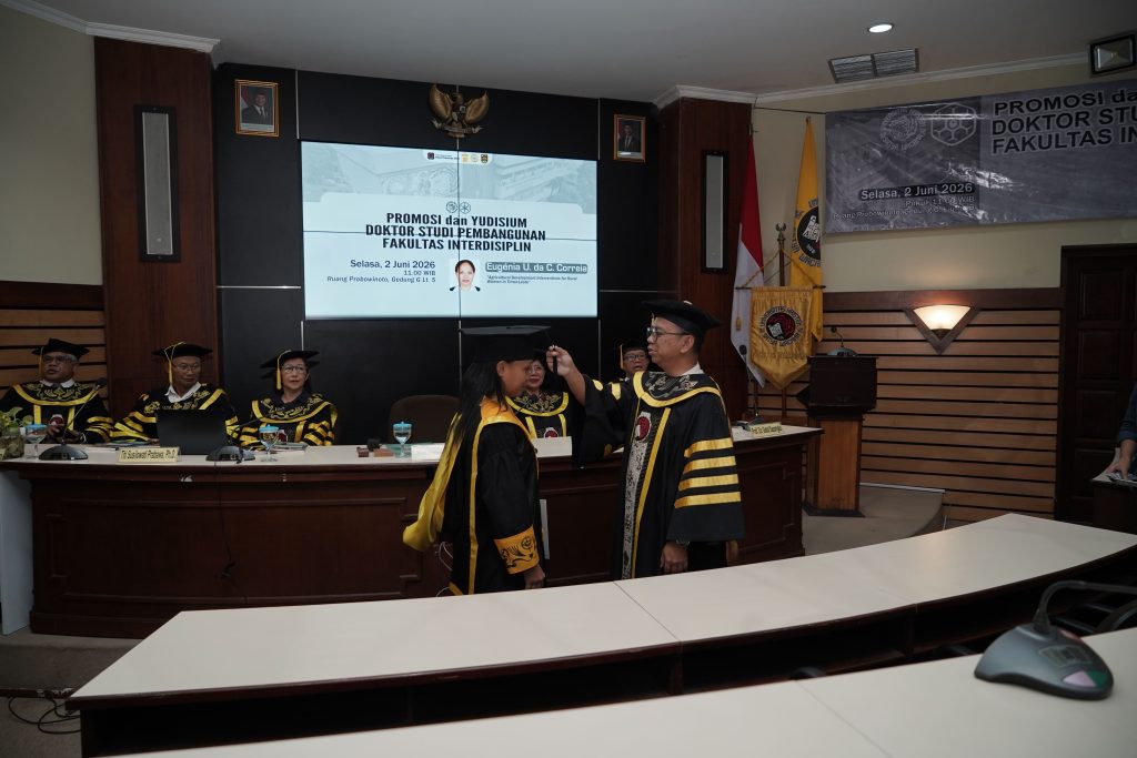 Dr. Eugénia Raih Doktor Studi Pembangunan di UKSW: Soroti Kegagalan Intervensi Pertanian bagi Perempuan Timor‑Leste