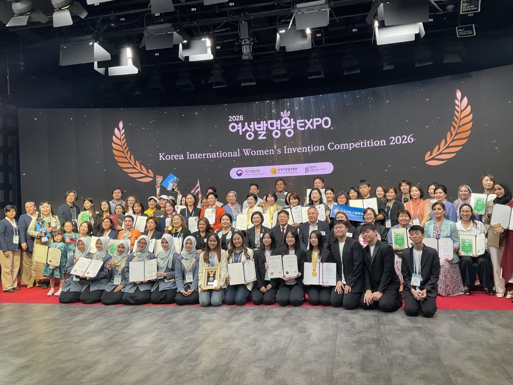 3 Inovasi FTEK dan FSM UKSW Raih 4 Penghargaan di KIWIE 2026 Korea Selatan