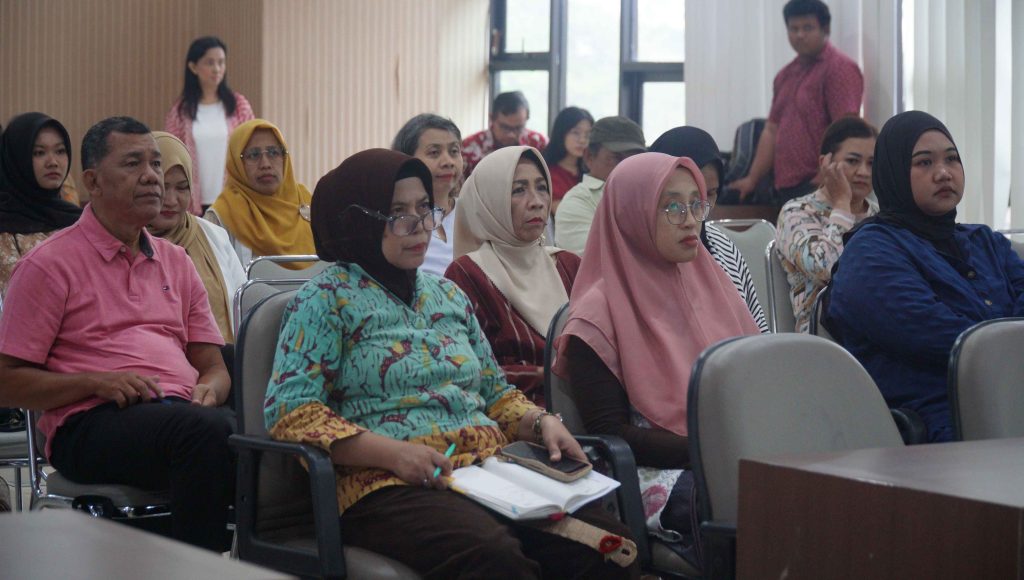Dari Ilmu Menjadi Praktik, UKSW Dampingi UMKM Salatiga Wujudkan Kesejahteraan Finansial