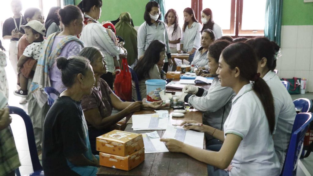 Wujud Nyata Kampus Berdampak, UKSW Hadirkan Layanan Kesehatan Gratis di Kampung Pancuran
