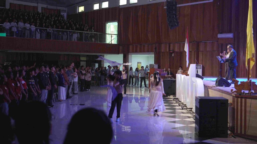 Melekat dan Berbuah: Kehangatan Welcoming Service 2026 Sambut Langkah Awal Mahasiswa Baru UKSW