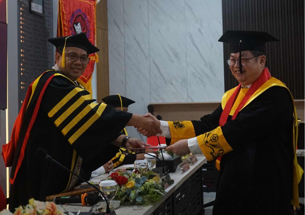 Doktor Manajemen FEB UKSW Luluskan Enam Doktor dalam Sepekan, Angkat Isu Bisnis hingga UMKM